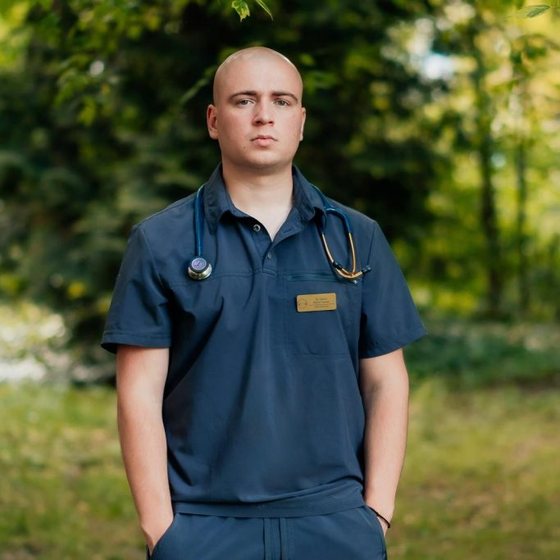 dr. Gaceu Denis-Casian, Chirurgie · Ortopedie · Neurochirurgie